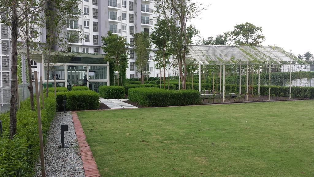 Getaway Residence At Cyberjaya Zewnętrze zdjęcie